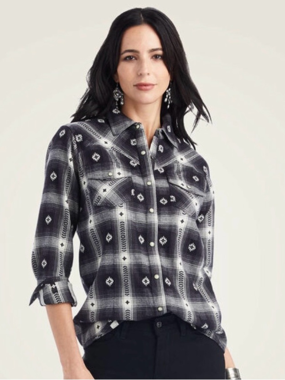Ariat Aztec Black and Cream Plaid Thunderstorm Flannel Fitted Pearl Snap Shirt - Picture 2 of 10